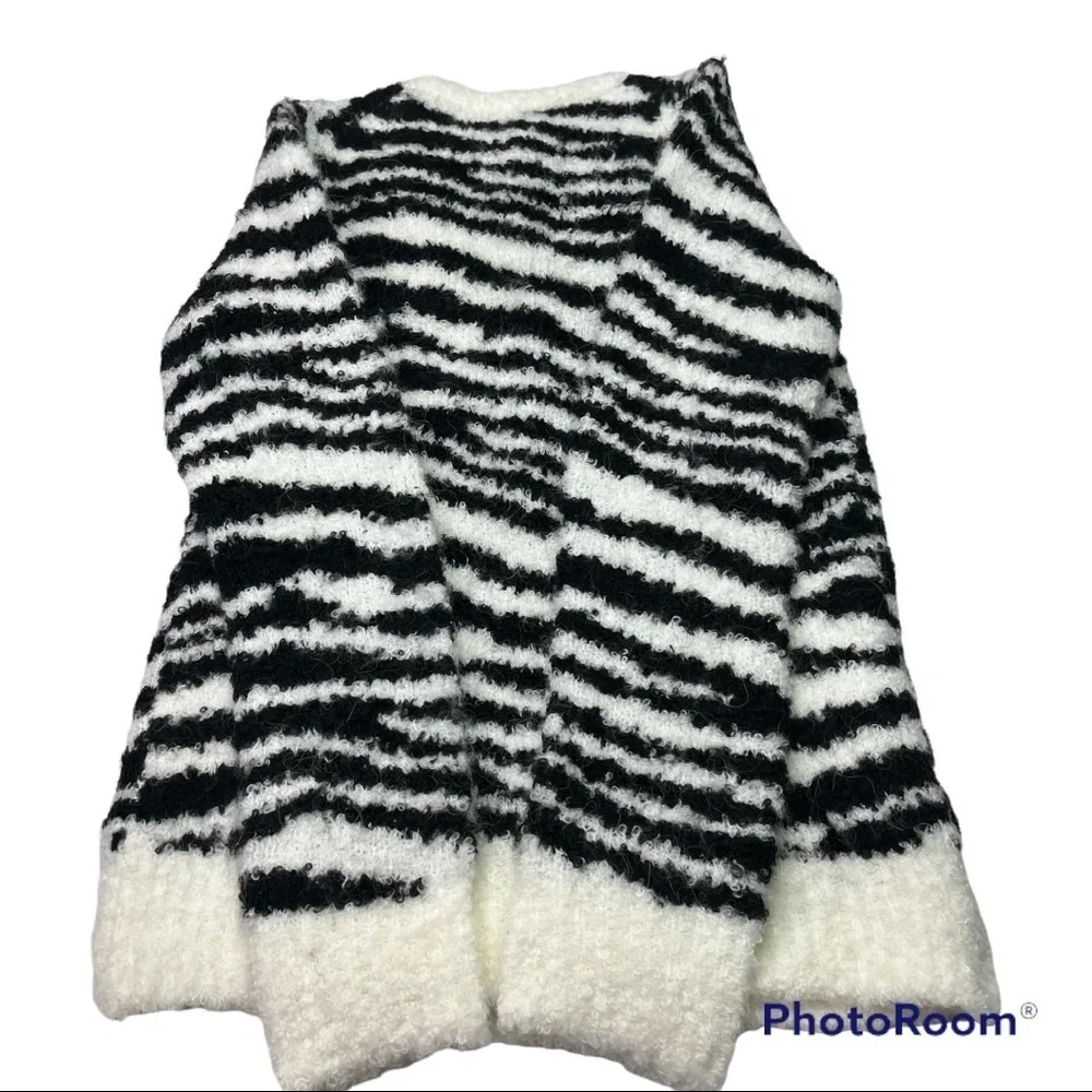 NWT XL CrewCuts Boucle Zebra sweater